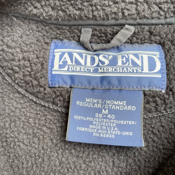 Black Fleece Vest - Picture 3 of 4